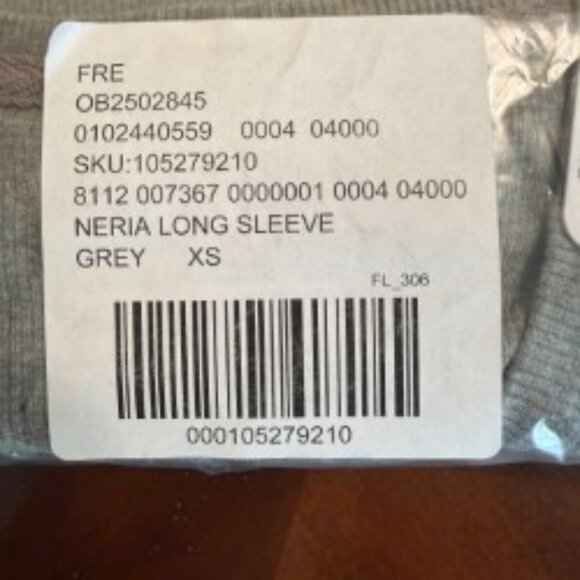 NWT - Woman's Top - Grey XS Long Sleeve NERIA - Picture 5 of 5